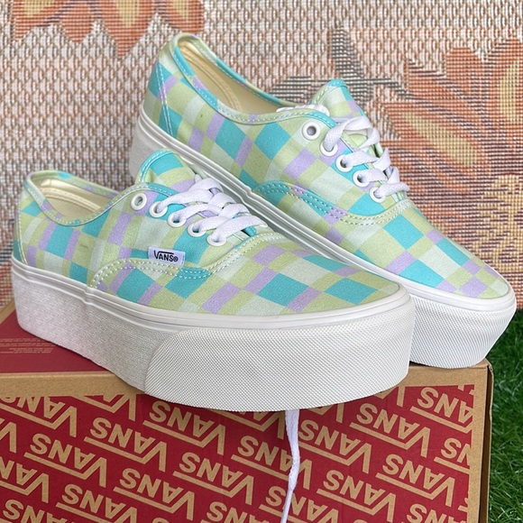 Vans WMNS Authentic Stacked
Pastel Picnic Mixed Plaid
VN0A5KXXPPS
Platfo… - Picture 5 of 16